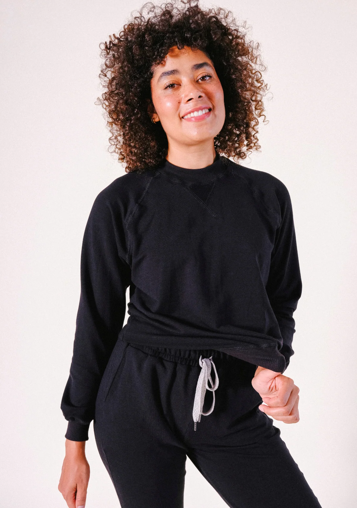 Agnes Raglan Organic Cotton + Tencel™ Sweatshirt – Black
