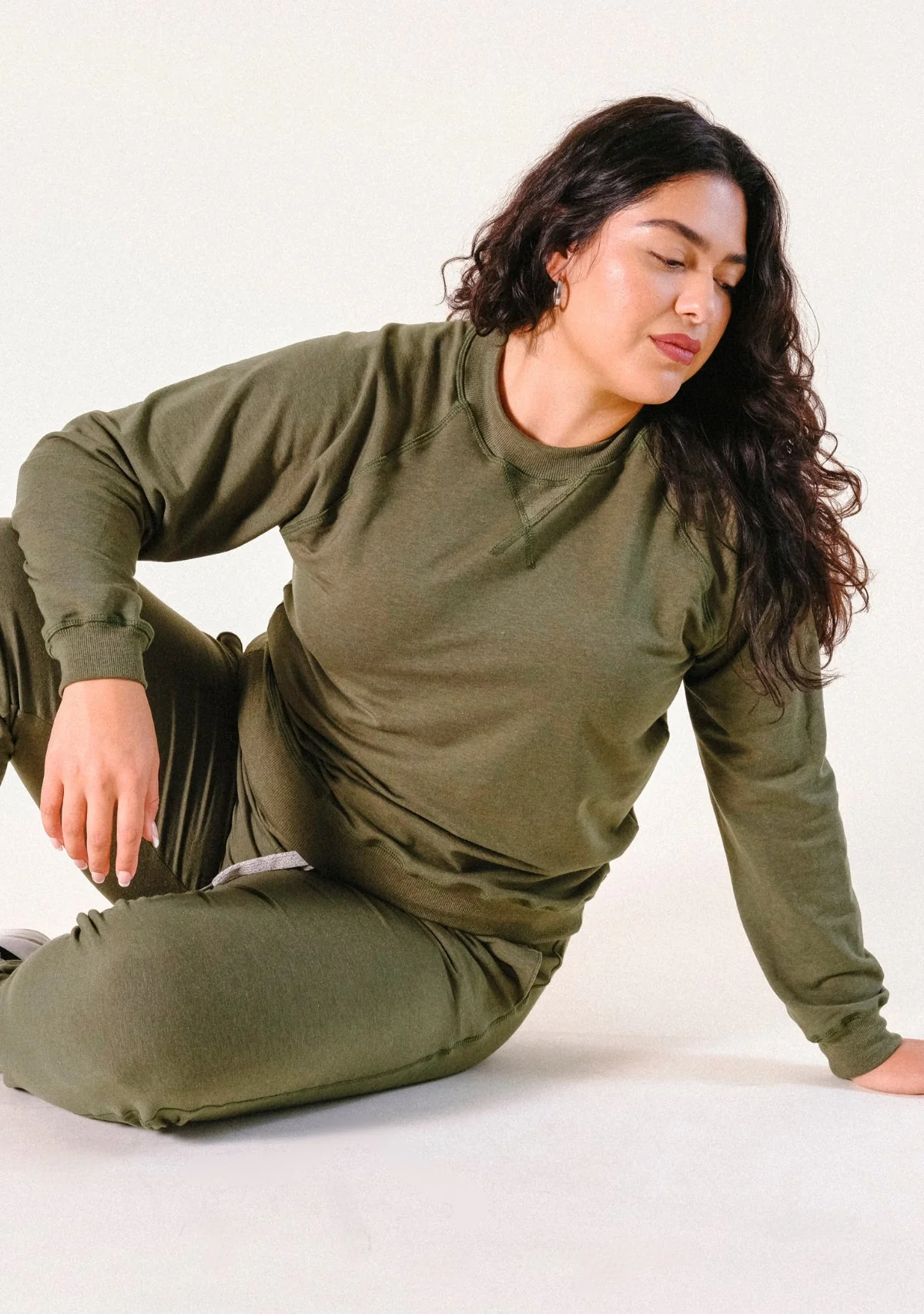 Agnes Raglan Organic Cotton + Tencel™ Sweatshirt – Moss