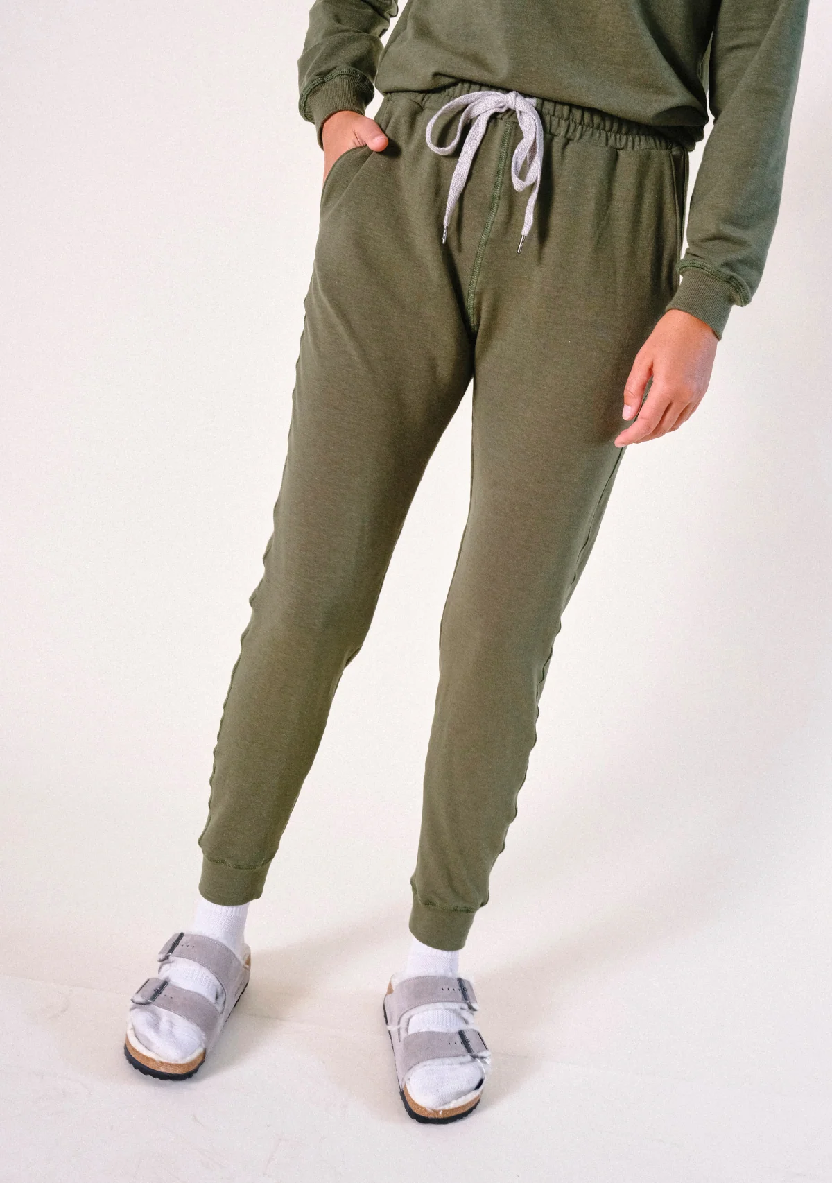 Agnes Organic Cotton + Tencel™ Jogger Pant – Moss