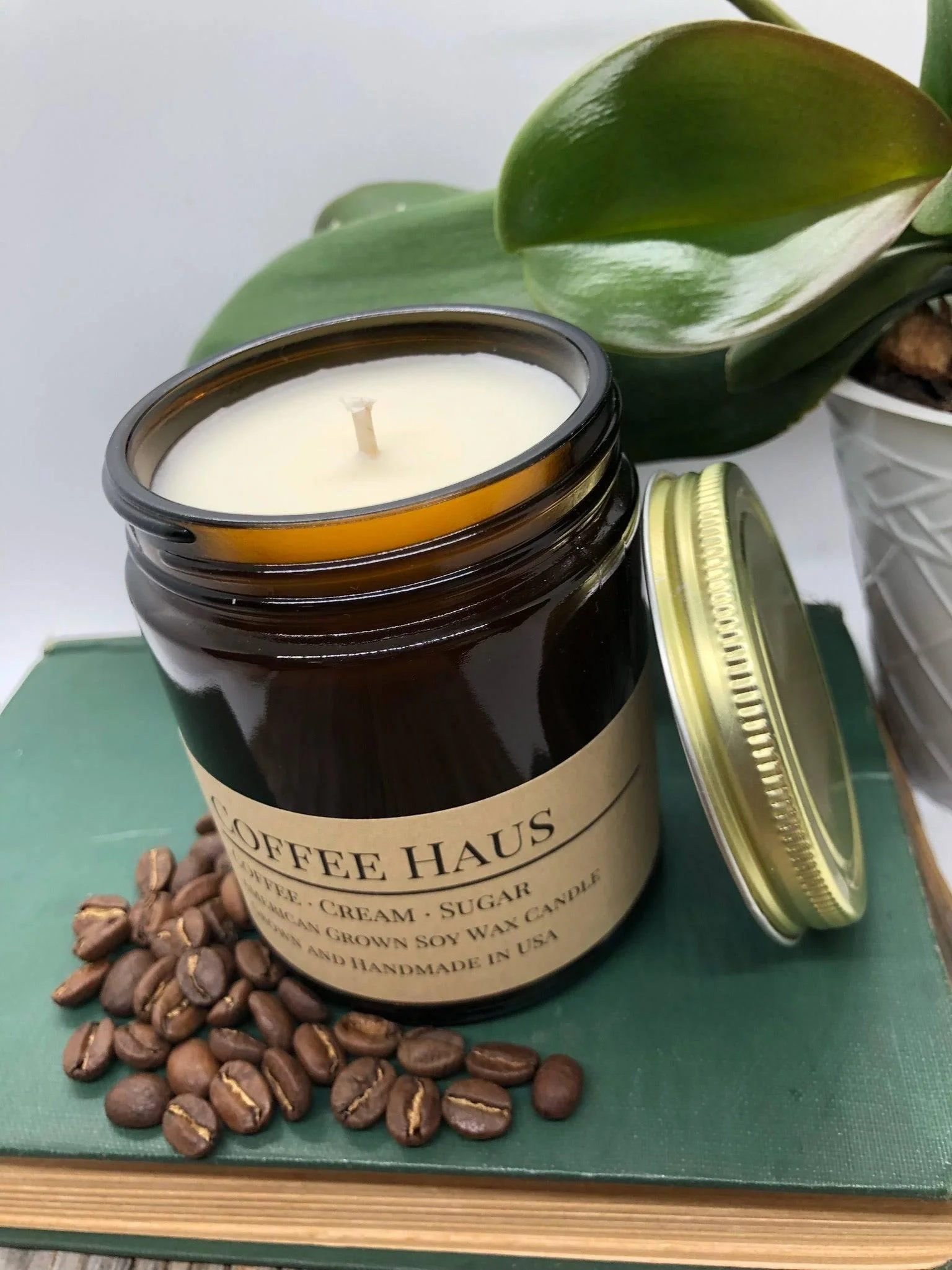 Coffee Haus Soy Wax Candle | 9 oz Amber Apothecary Jar